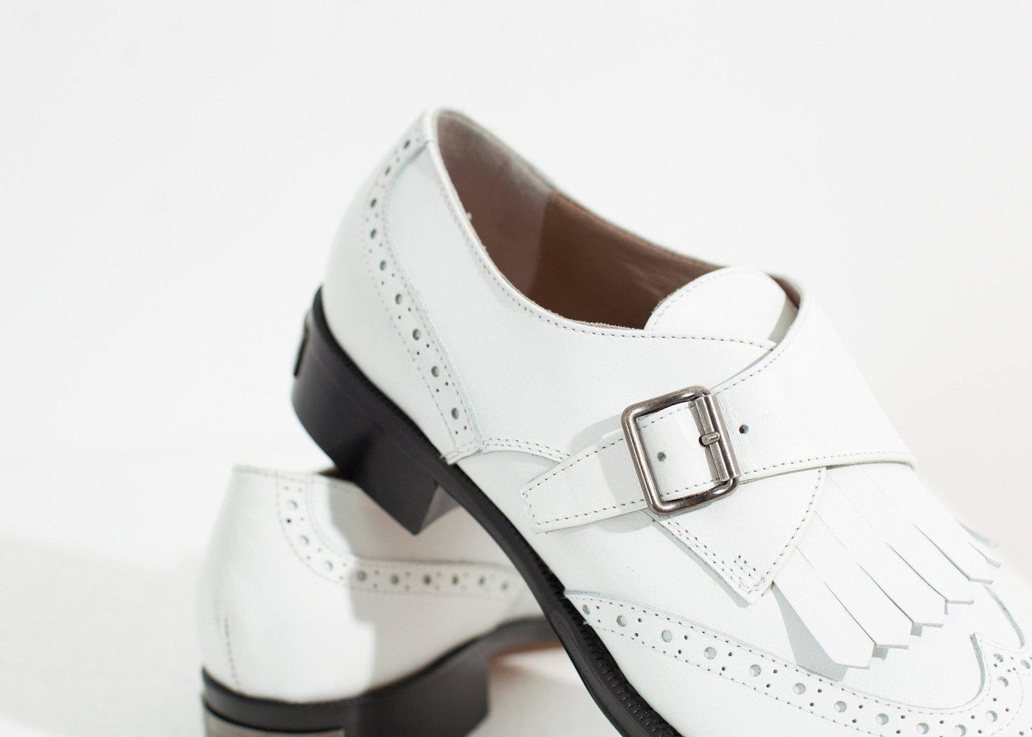 Golf Shoe in White - Thang5501