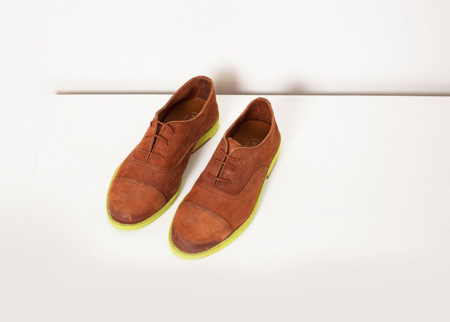 Suede Oxford in Natural/Lime - Thang5501