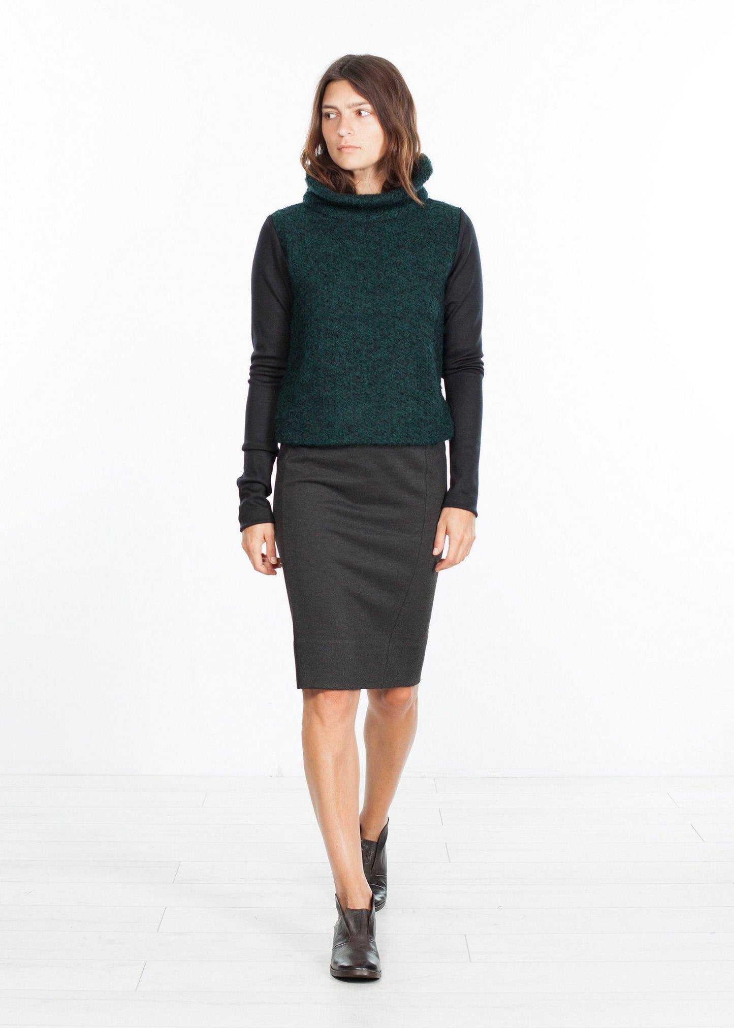 Boucle Turtle Neck in Green/Black - Thang5501