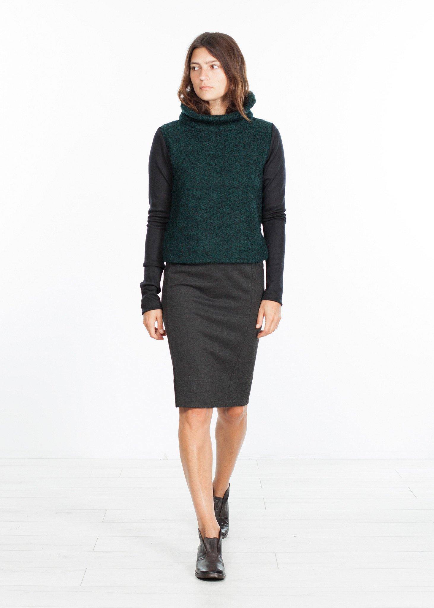 Boucle Turtle Neck in Green/Black - Thang5501