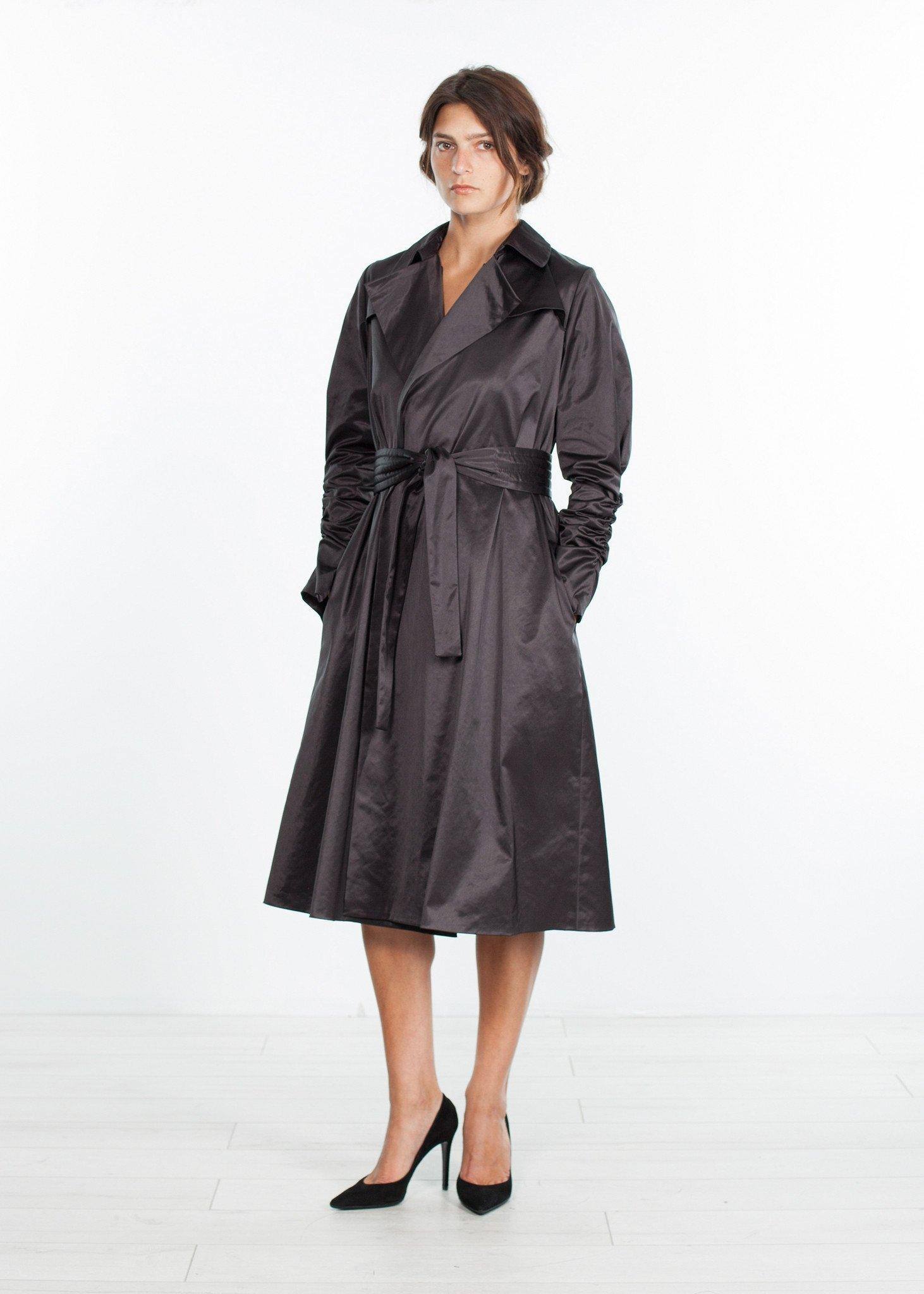 Trench Coat in Black - Thang5501