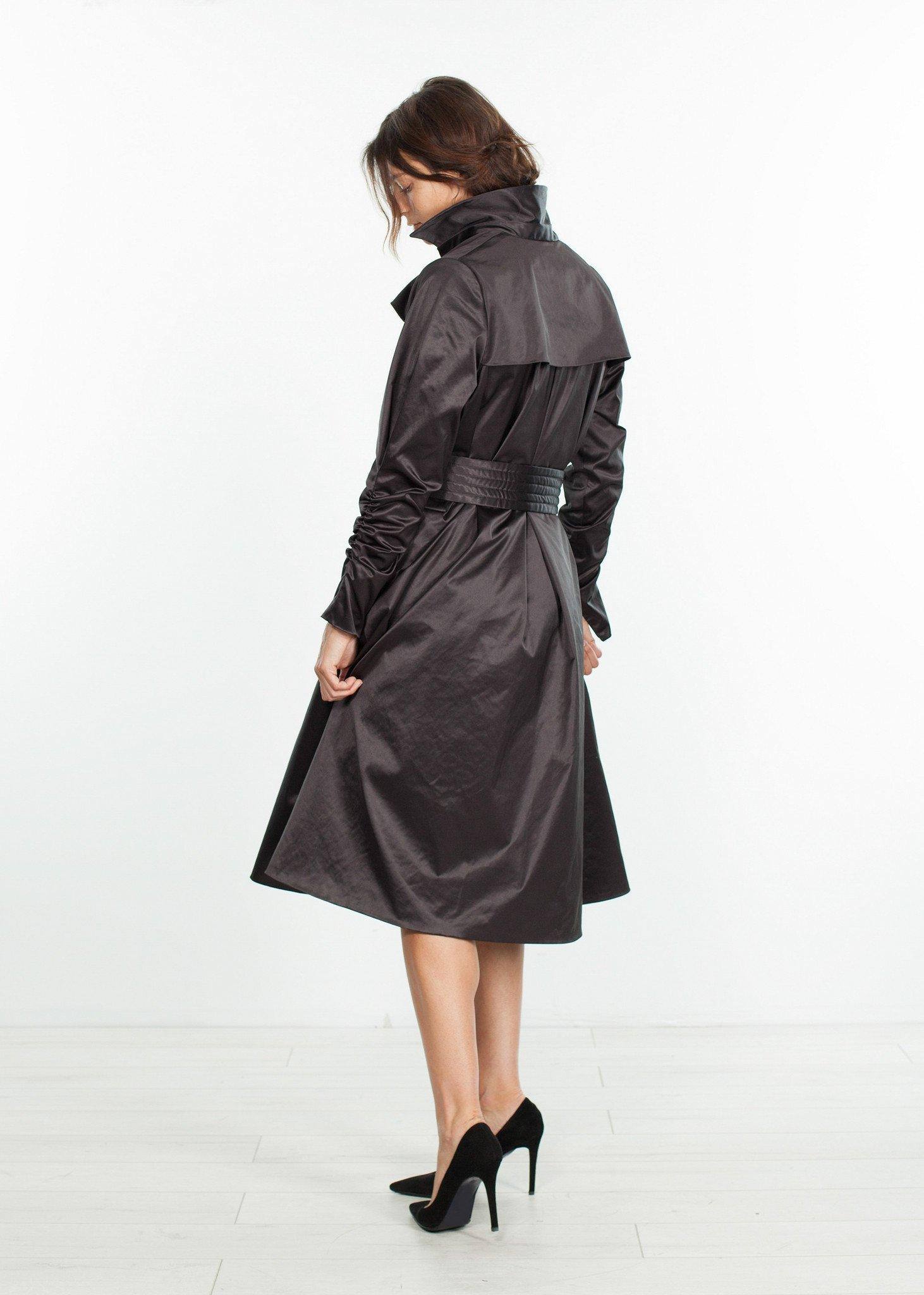 Trench Coat in Black - Thang5501