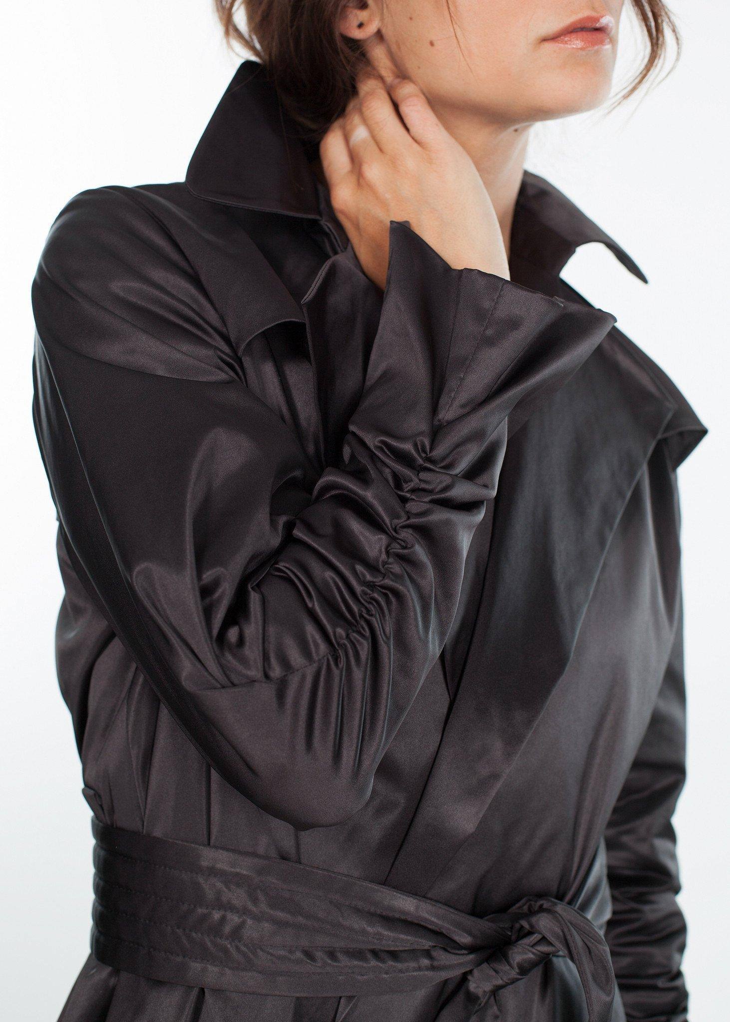 Trench Coat in Black - Thang5501