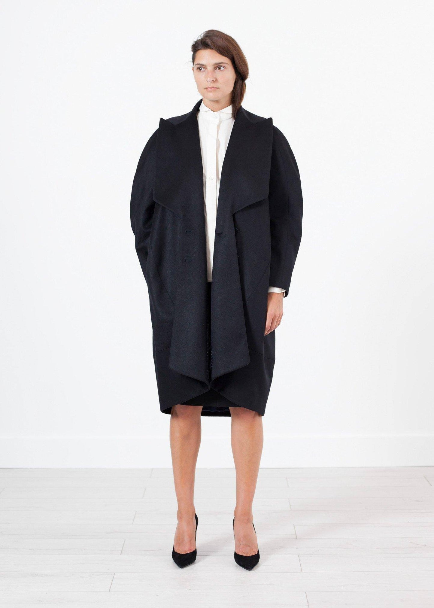 Shahmeena Cocoon Coat in Black - Thang5501