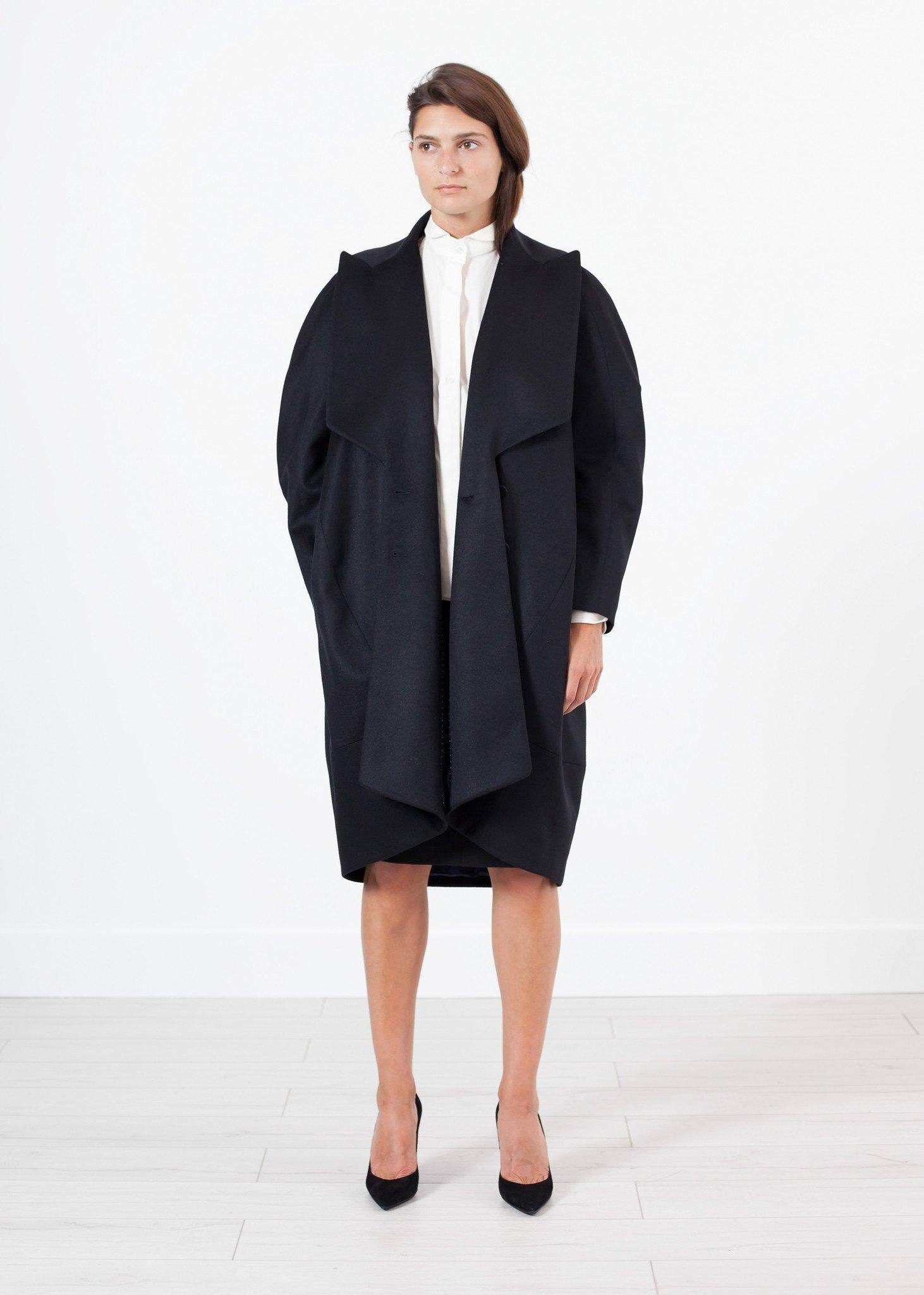 Shahmeena Cocoon Coat in Black - Thang5501