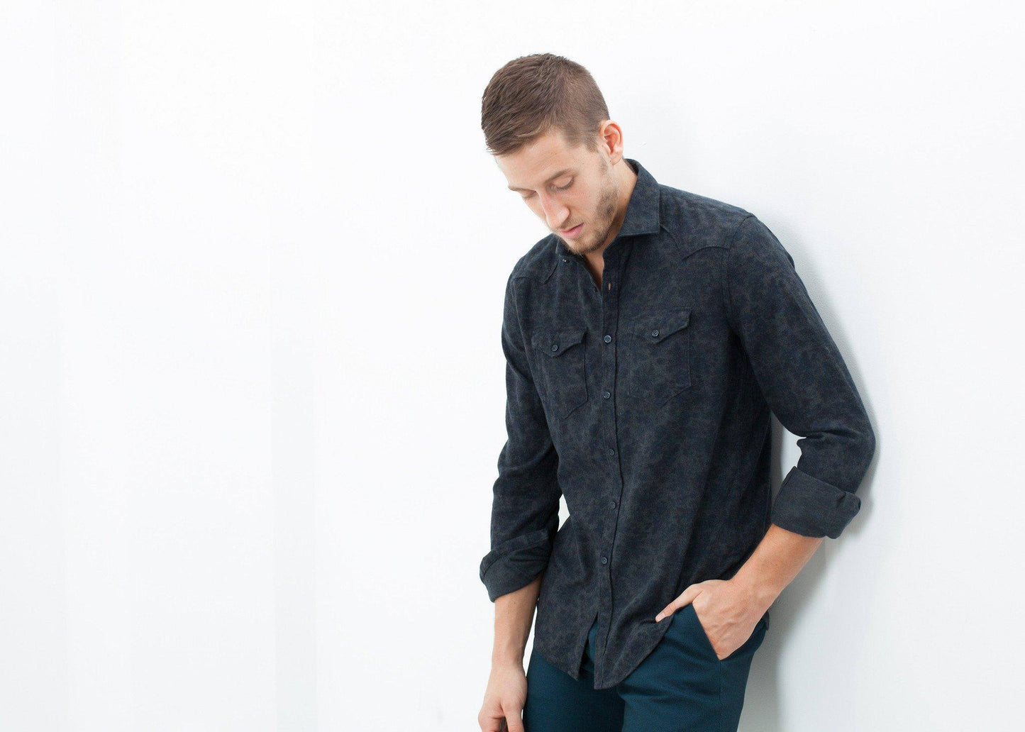 Western Arkansas Button-Up in Dark Hash Floral - Thang5501