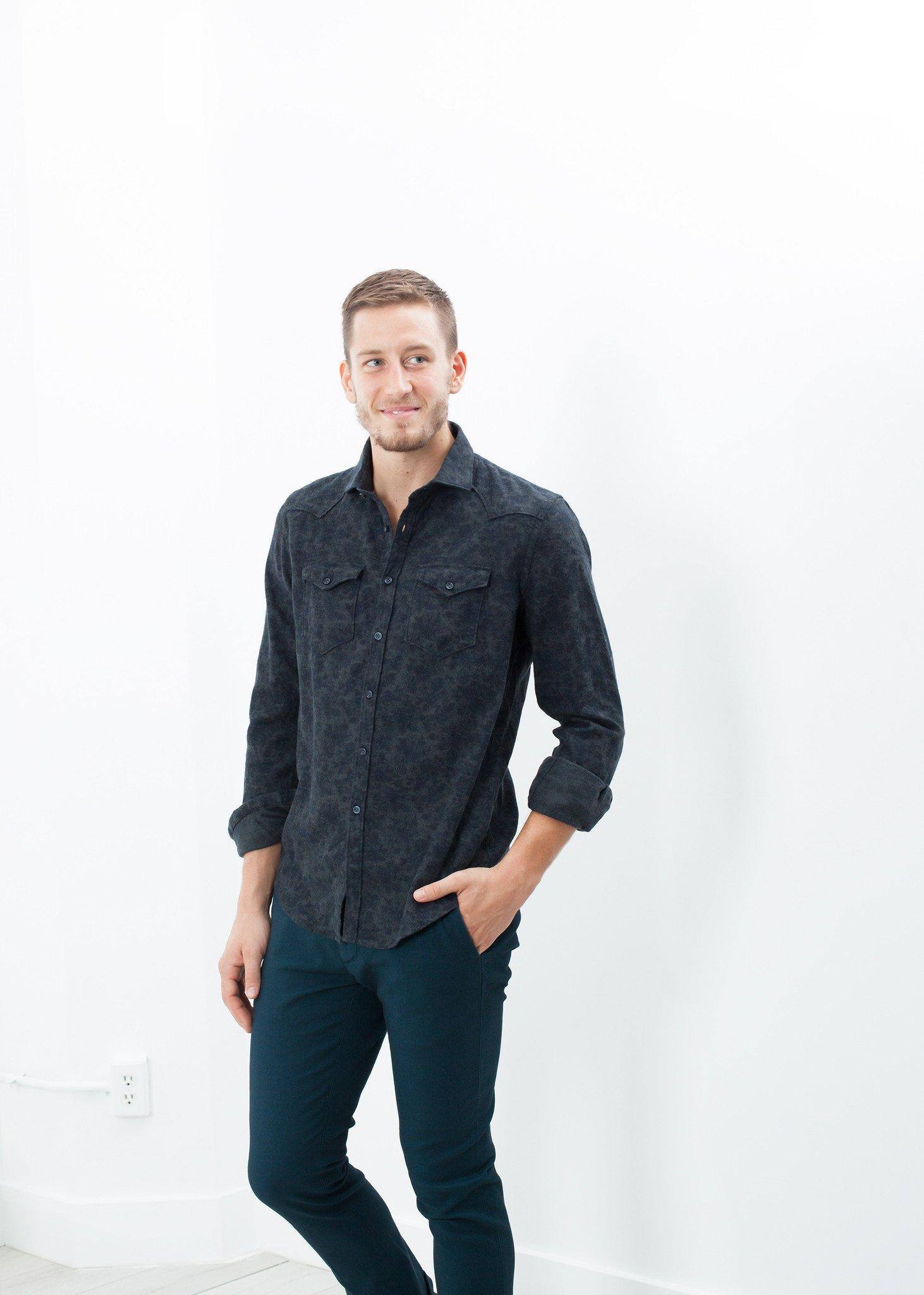 Western Arkansas Button-Up in Dark Hash Floral - Thang5501