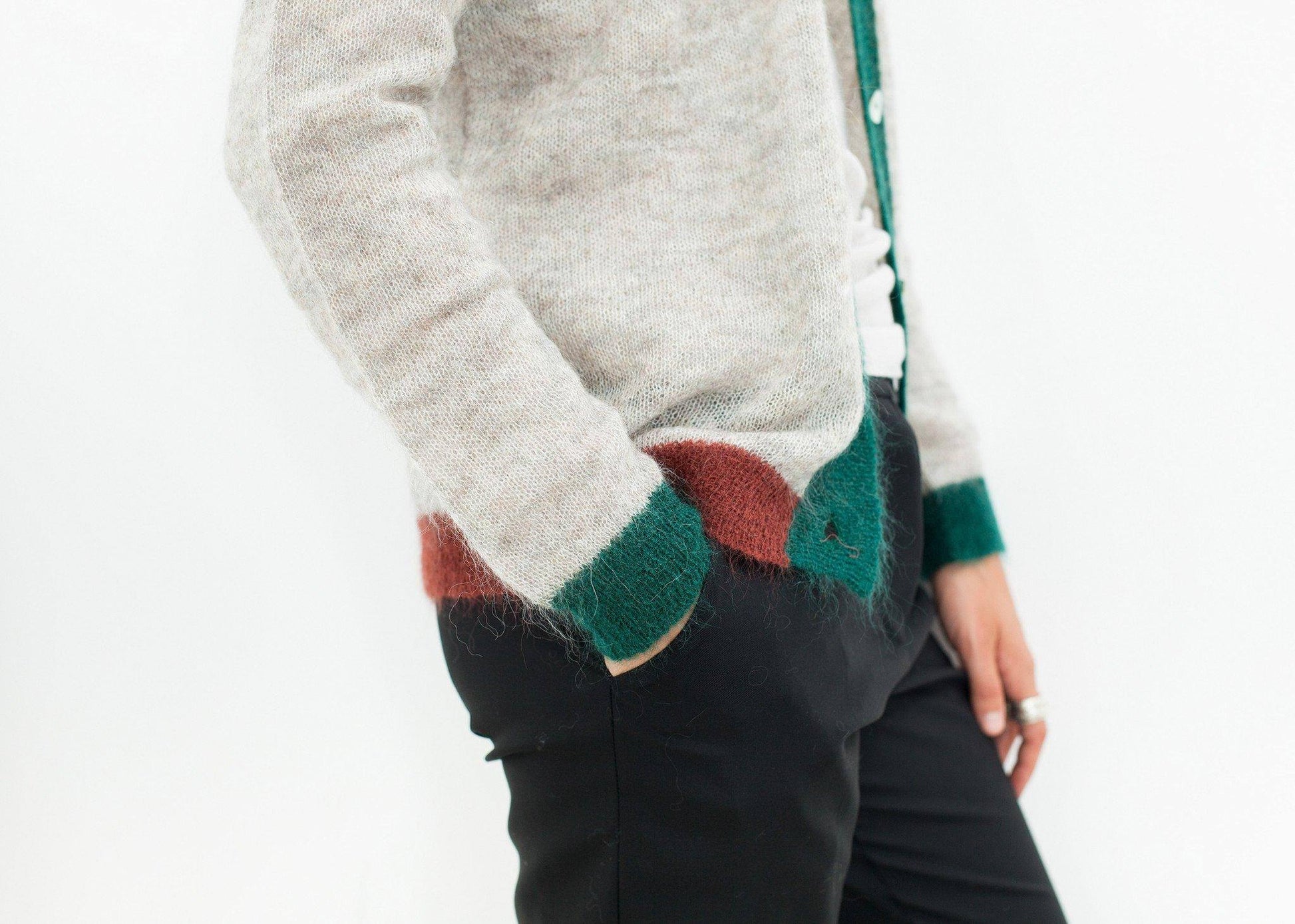 Deskle Cardigan in Heather - Thang5501