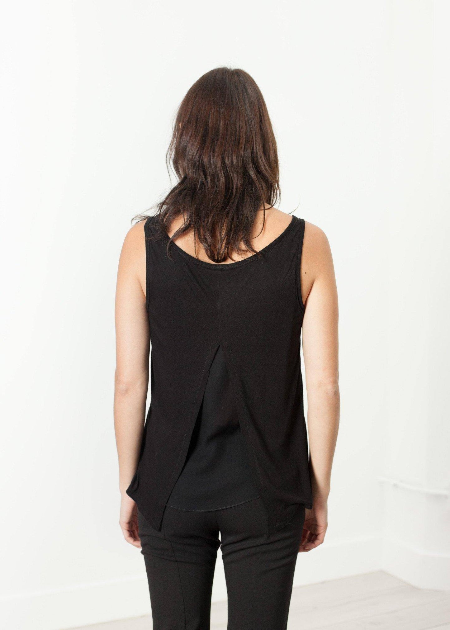 Brandy Tank in Black - Thang5501