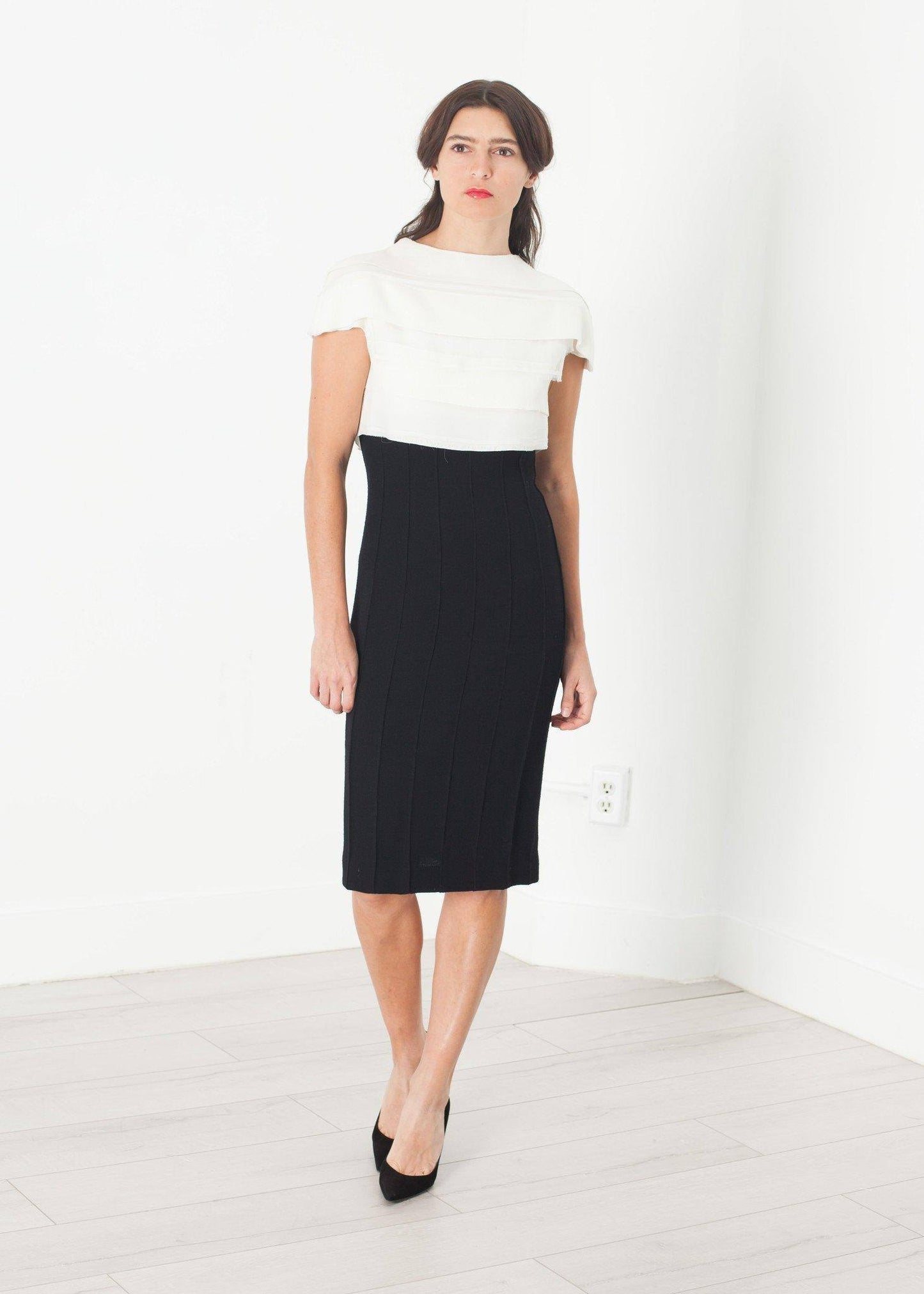Layered Contrast Dress in Cream/Black - Thang5501