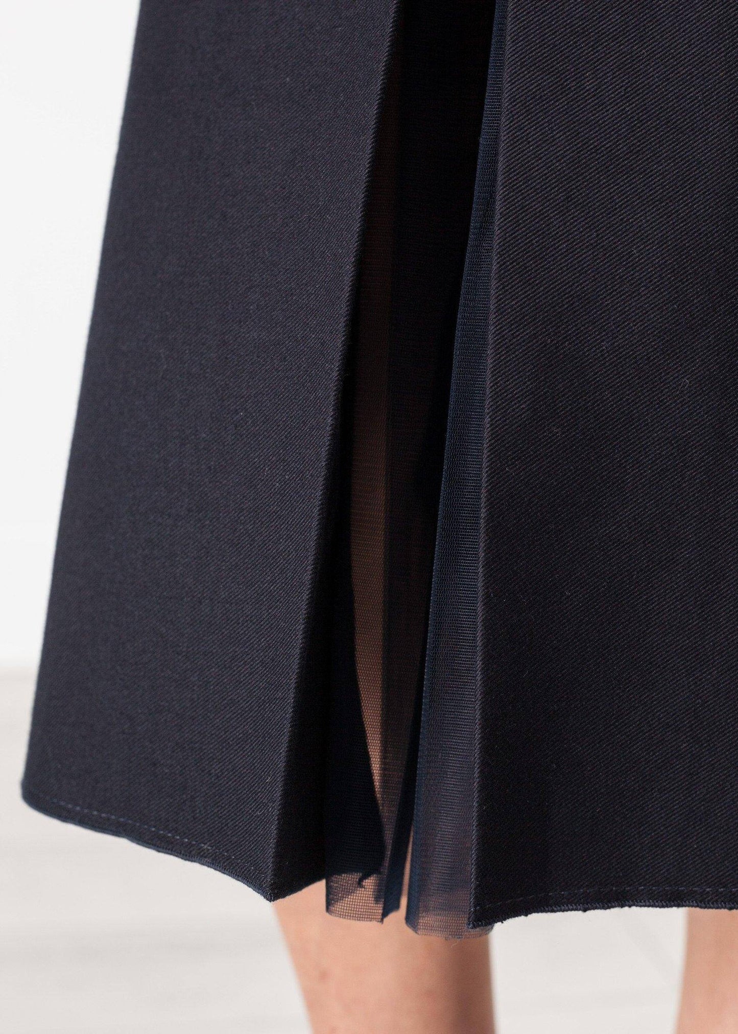 Tulle Pleat Skirt in Navy - Thang5501