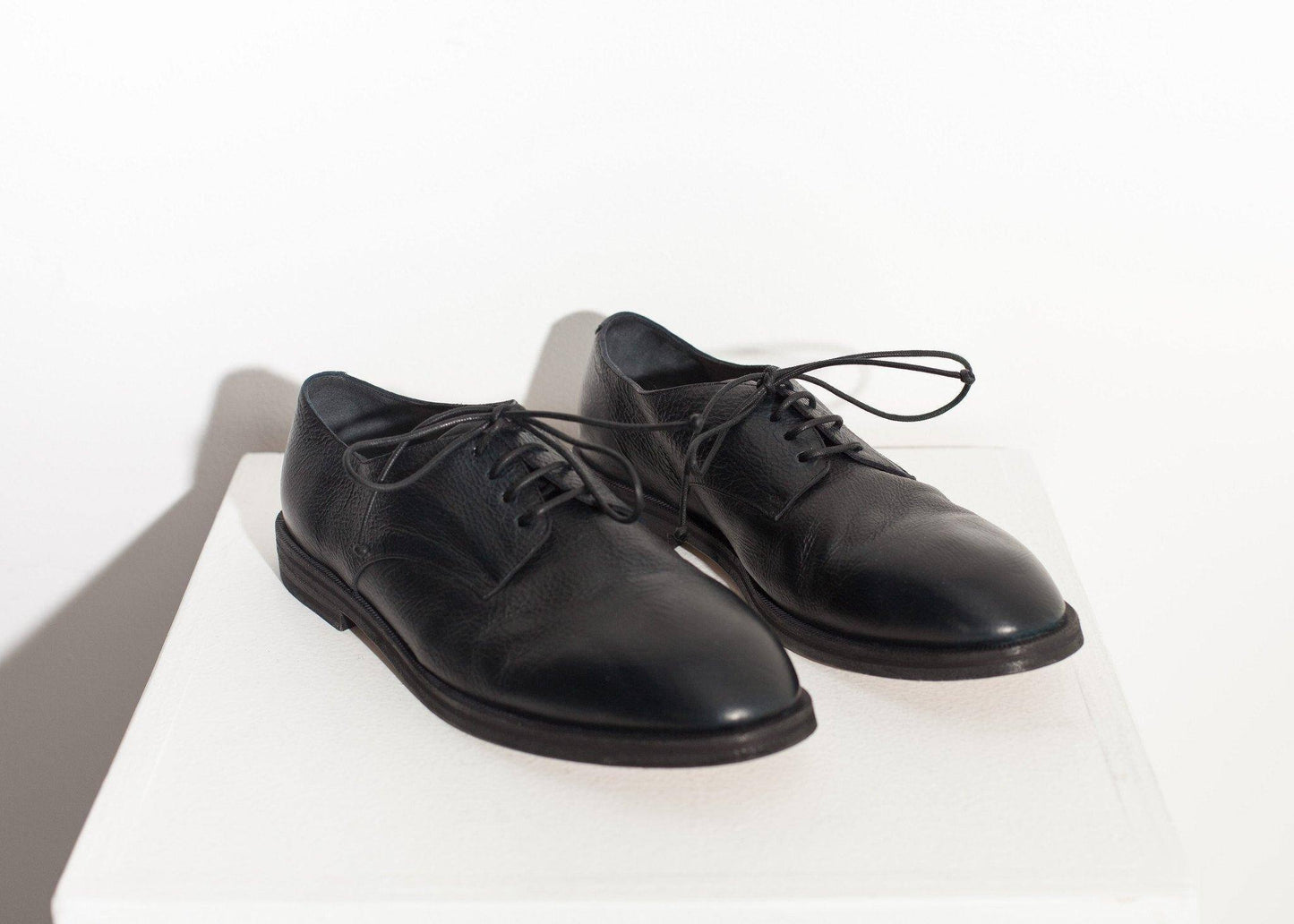 Stiro Oxford in Black - Thang5501