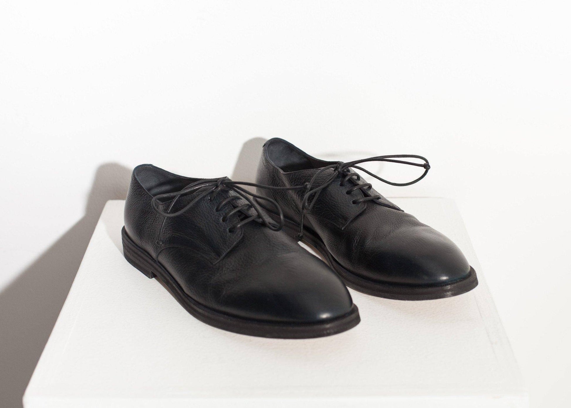 Stiro Oxford in Black - Thang5501