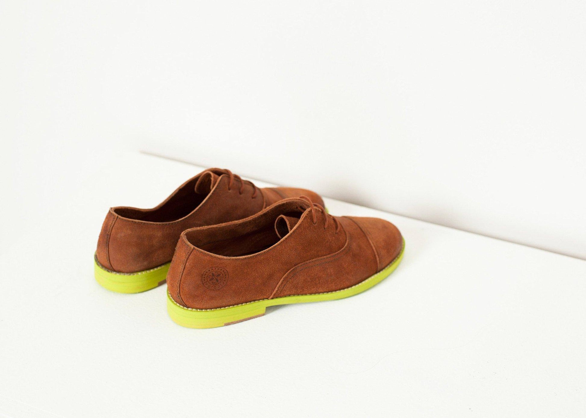 Suede Oxford in Natural/Lime - Thang5501
