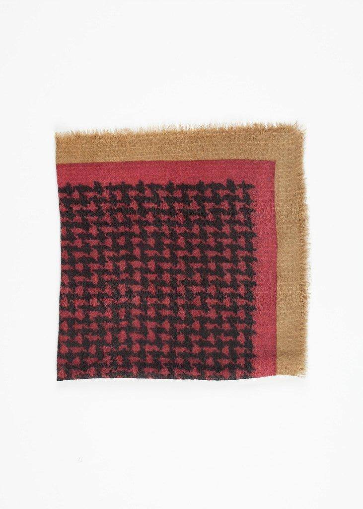 Houndstooth Square in Rouge - Thang5501